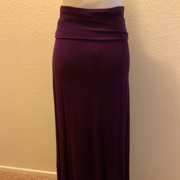 Skirt - Picture 3 of 6